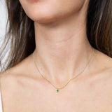 תליון מרקיזה עדין עם אמרלד